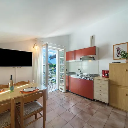 Bilocale Apartment Domaso